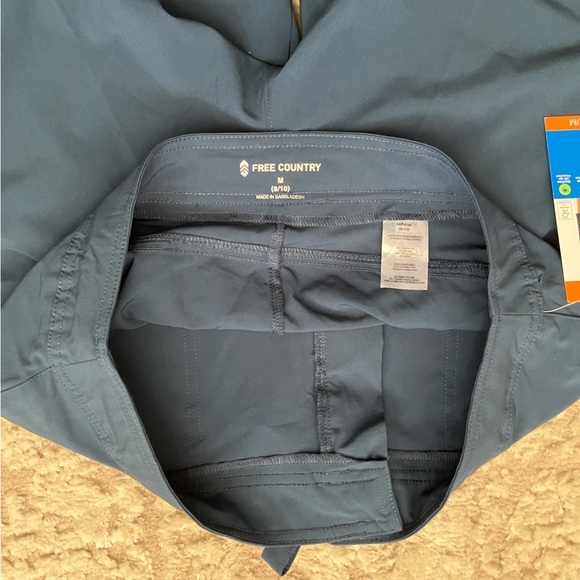 New, Free Country Women's Plus Bermuda Board Short Navy M - Picture 8 of 10